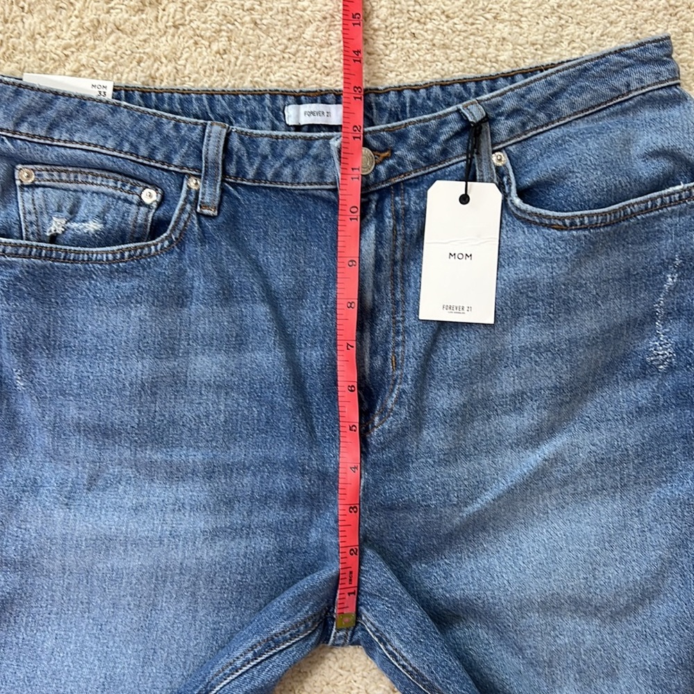NWT FOREVER21 High-Rise Relaxed Fit Jean - Picture 14 of 16